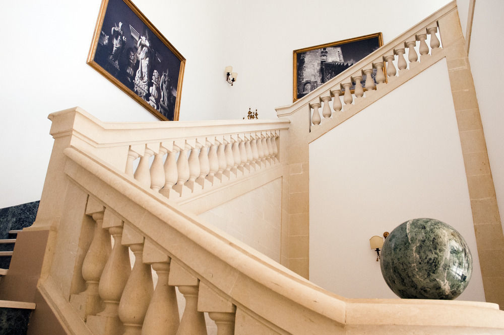Bed and Breakfast Palazzo Scarciglia - Dimora D'Epoca Минервино-ди-Лечче Экстерьер фото